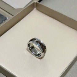 2026新品 リング BVLGARI ブルガリ 誰でもおしゃれに決まる定番モデル
