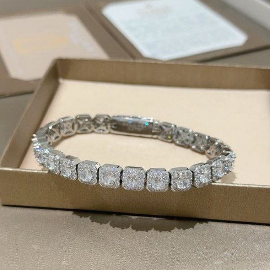 2026新品 ブレスレット BVLGARI ブルガリ 毎シーズン存在感を放つ人気モデル