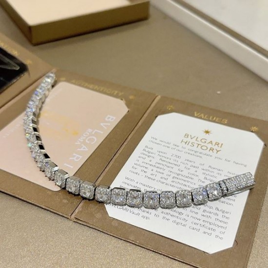 2026新品 ブレスレット BVLGARI ブルガリ 毎シーズン存在感を放つ人気モデル