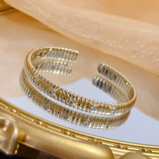 2026新品 ブレスレット CARTIER カルティエ すっきり美しいシルエット