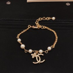 2026新品 ブレスレット CHANEL シャネル スタイリッシュな雰囲気漂う新作