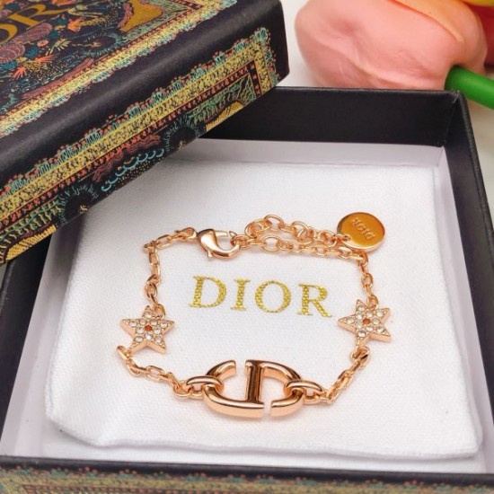 2026新品 ブレスレット DIOR ディオール 今年らしく魅力を引き立てる新作
