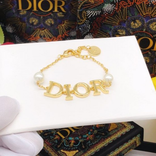 2026新品 ブレスレット DIOR ディオール 雑誌掲載で話題の人気アイテム