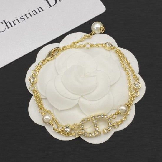 2026新品 ブレスレット DIOR ディオール 今も注目されるトレンドスタイル