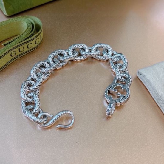 2026新品 ブレスレット GUCCI グッチ 定番のストリートスタイルに最適