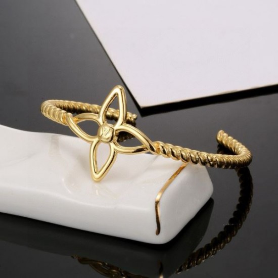 2026新品 ブレスレット LOUIS VUITTON ルイヴィトン 雑誌掲載多数の話題作