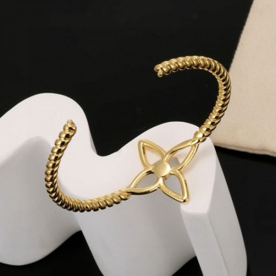2026新品 ブレスレット LOUIS VUITTON ルイヴィトン 雑誌掲載多数の話題作
