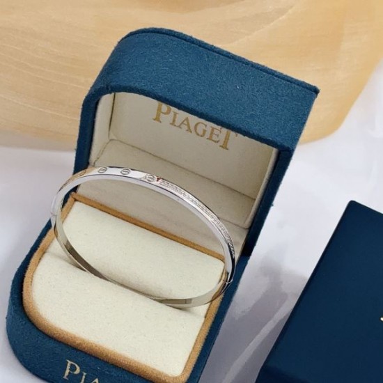 2026新品 ブレスレット PIAGET ピアジェ セレブや芸能人も愛用するモデル