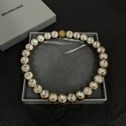 2026新品 ネックレス BALENCIAGA バレンシアガ 日本未上陸モデルとして話題