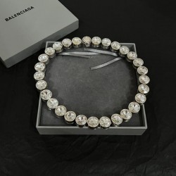 2026新品 ネックレス BALENCIAGA バレンシアガ 日本未上陸モデルとして話題