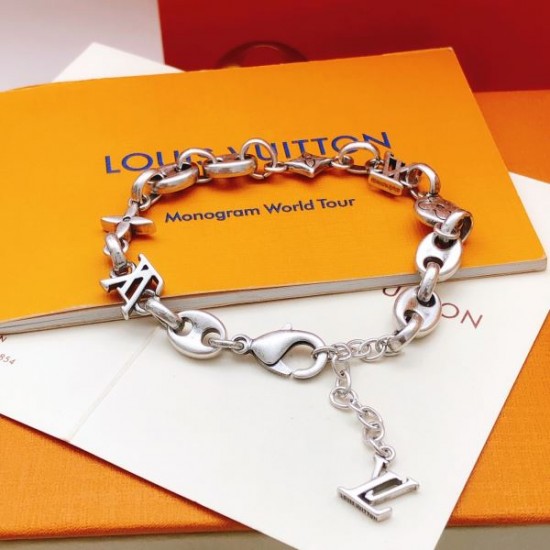 2026新品 ネックレス LOUIS VUITTON ルイヴィトン 可愛くて完売確実の大人気