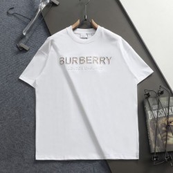 2026新品 半袖Tシャツ BURBERRY バーバリー 明るい雰囲気があり、春夏にぴったりの一枚