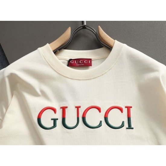2026新品 半袖Tシャツ GUCCI グッチ 最新人気、話題沸騰中のデザイン