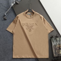 2026新品 半袖Tシャツ PRADA プラダ セール、早い者勝ちでお得に手に入れよう