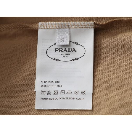 2026新品 半袖Tシャツ PRADA プラダ セール、早い者勝ちでお得に手に入れよう