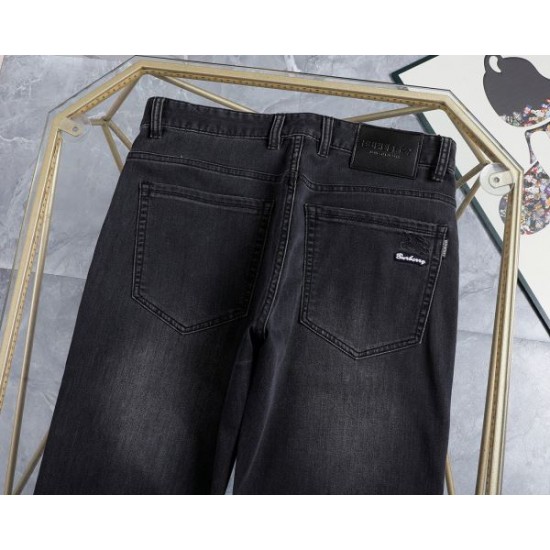 2026新品 ジーンズ BURBERRY バーバリー 限定版プリント登場！