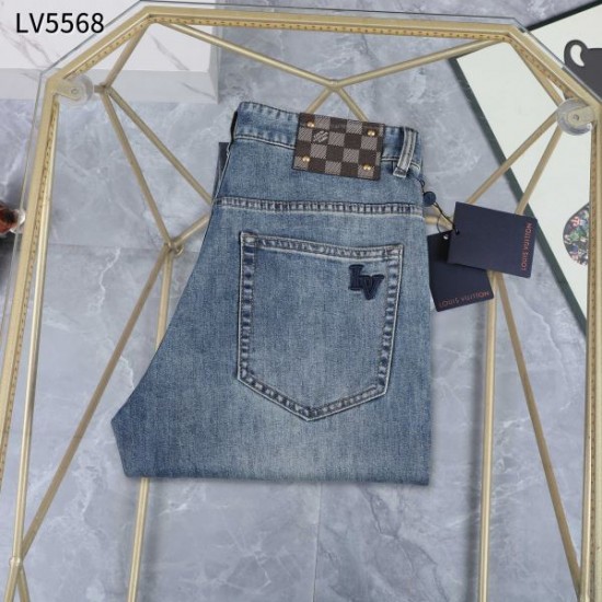 2026新品 ジーンズ LOUIS VUITTON ルイヴィトン 印象深いデザイン！