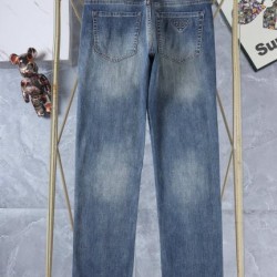 2026新品 ジーンズ PRADA プラダ 流行に左右されないデザイン！