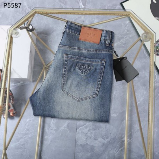 2026新品 ジーンズ PRADA プラダ 流行に左右されないデザイン！