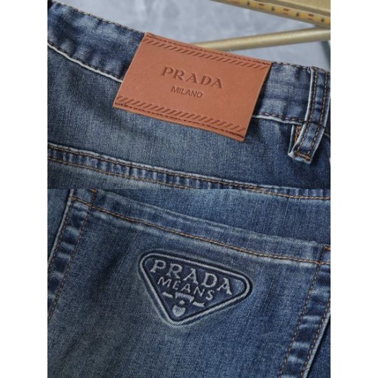 2026新品 ジーンズ PRADA プラダ 流行に左右されないデザイン！
