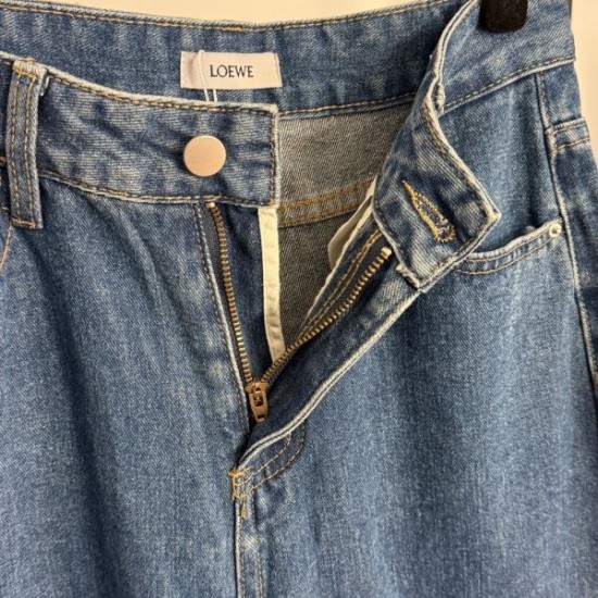 2026年新作 LOEWE ロエベ デニムパンツ ギフトに最適