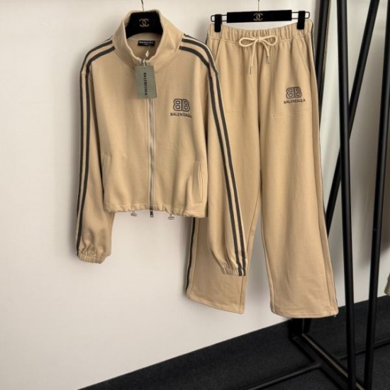 2026年新作 BALENCIAGA バレンシアガ セットアップ カジュアル×高級感 トレンドモデル