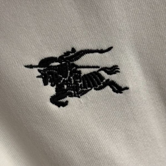 2026年新作 BURBERRY バーバリー セットアップ 明るい印象 上品カジュアル