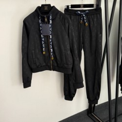 2026年新作 LOUIS VUITTON ルイヴィトン セットアップ 上品カラー