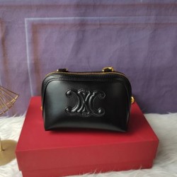 2026新品 ショルダーバッグ CELINE セリーヌ 洗練デザイン トレンド最前線 上品高級感