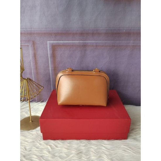 2026新品 ショルダーバッグ CELINE セリーヌ 洗練デザイン トレンド最前線 上品高級感