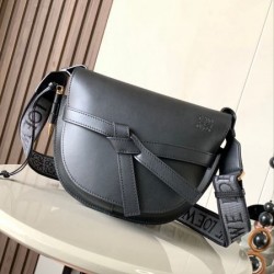 2026新品 ショルダーバッグ LOEWE ロエベ 洗練クラフト感 人気急上昇アイテム
