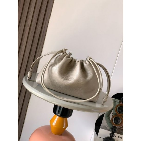 2026新品 トートバッグ LOEWE ロエベ シーンレスで使える 洗練万能デザイン