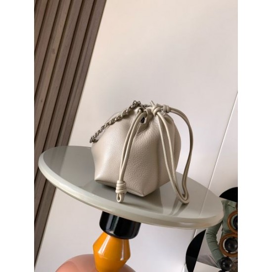 2026新品 トートバッグ LOEWE ロエベ シーンレスで使える 洗練万能デザイン