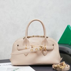 2026新品 トートバッグ MIU MIU ミュウミュウ フェミニンモード 上質可愛い
