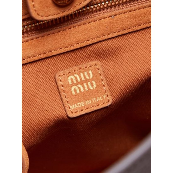 2026新品 トートバッグ MIU MIU ミュウミュウ トレンド感満載 洗練デザイン