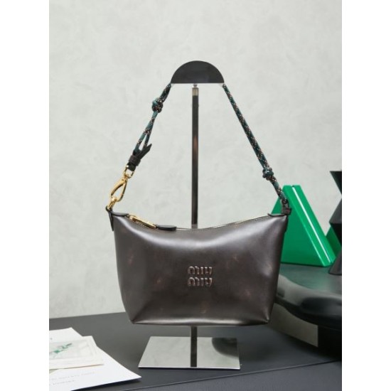 2026新品 トートバッグ MIU MIU ミュウミュウ 上品フェミニン 最新スタイル