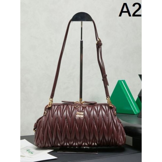 2026新品 トートバッグ MIU MIU ミュウミュウ モード可愛い 洗練高級感