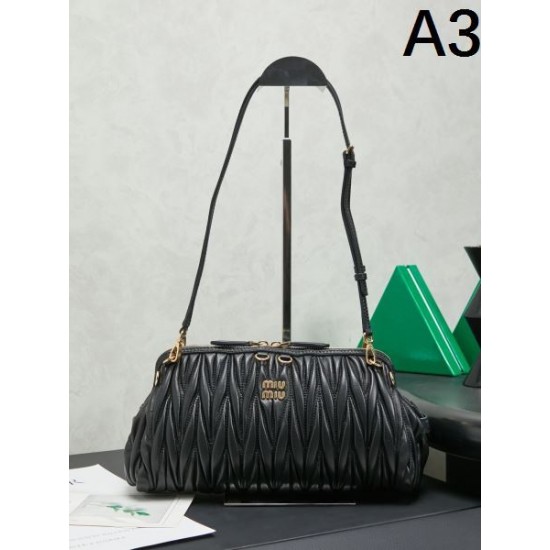 2026新品 トートバッグ MIU MIU ミュウミュウ モード可愛い 洗練高級感
