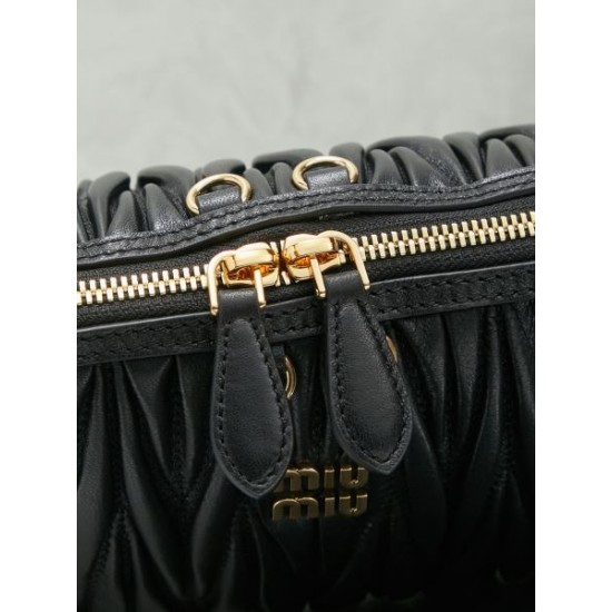 2026新品 トートバッグ MIU MIU ミュウミュウ モード可愛い 洗練高級感