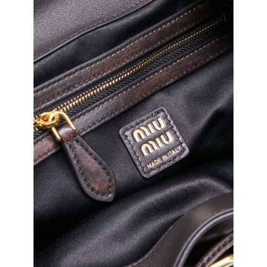 2026新品 バックパック MIU MIU ミュウミュウ 上品可愛い トレンドスタイル