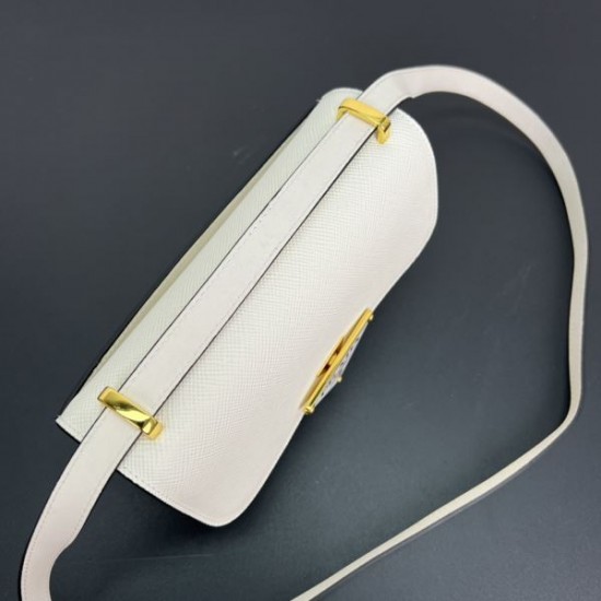 2026新品 ショルダーバッグ PRADA プラダ 万能カラー 上質シンプル高級感