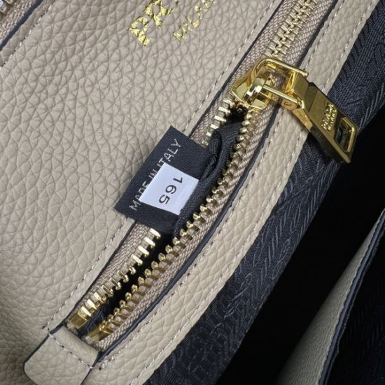 2026新品 トートバッグ PRADA プラダ 洗練コーデ映え 上質モダン