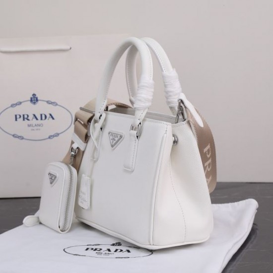2026新品 トートバッグ PRADA プラダ 今季注目 上質ラグジュアリー