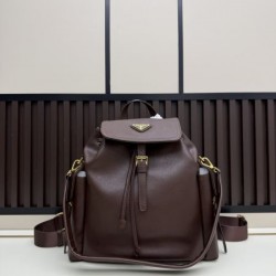 2026新品 バックパック PRADA プラダ ミニマル洗練 高級感スタイル