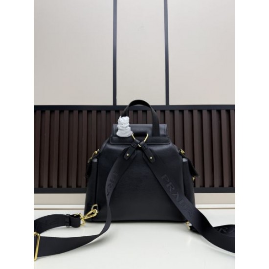 2026新品 バックパック PRADA プラダ ミニマル洗練 高級感スタイル