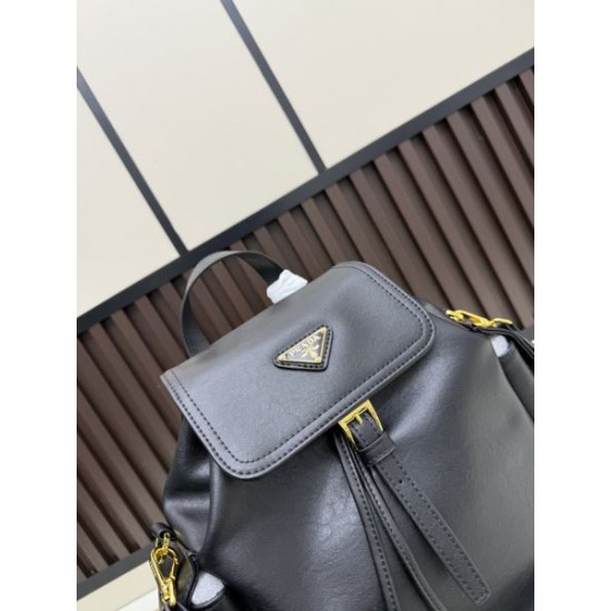 2026新品 バックパック PRADA プラダ ミニマル洗練 高級感スタイル