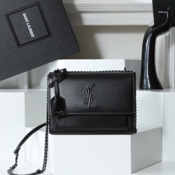 2026新品 ショルダーバッグ YSL イヴ サンローラン 新作注目 高級感際立つモデル