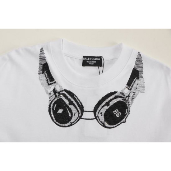 2026新品 半袖Tシャツ BALENCIAGA バレンシアガ 洗練されたデザイン 人気ストリートTシャツ