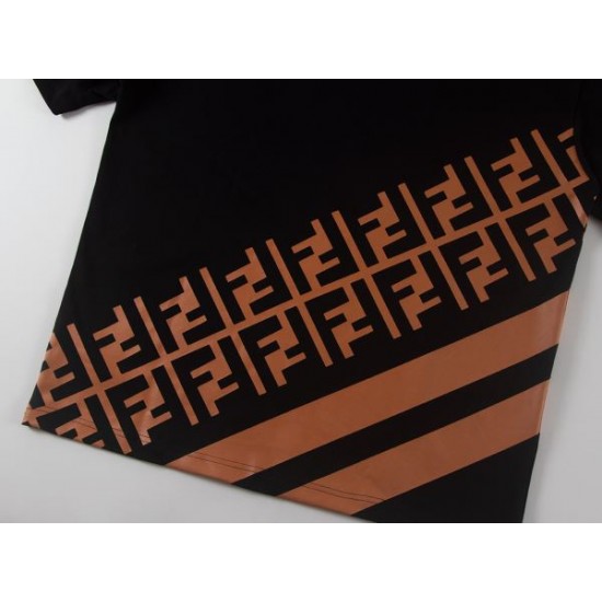 2026新品 半袖Tシャツ FENDI フェンディ 日本未発売の海外限定モデル