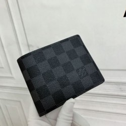 2026新品 二つ折り財布 LOUIS VUITTON ルイヴィトン 超人気美品 今だけ特別セール